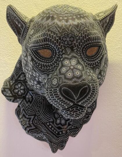 Cabeza de jaguar en chaquira